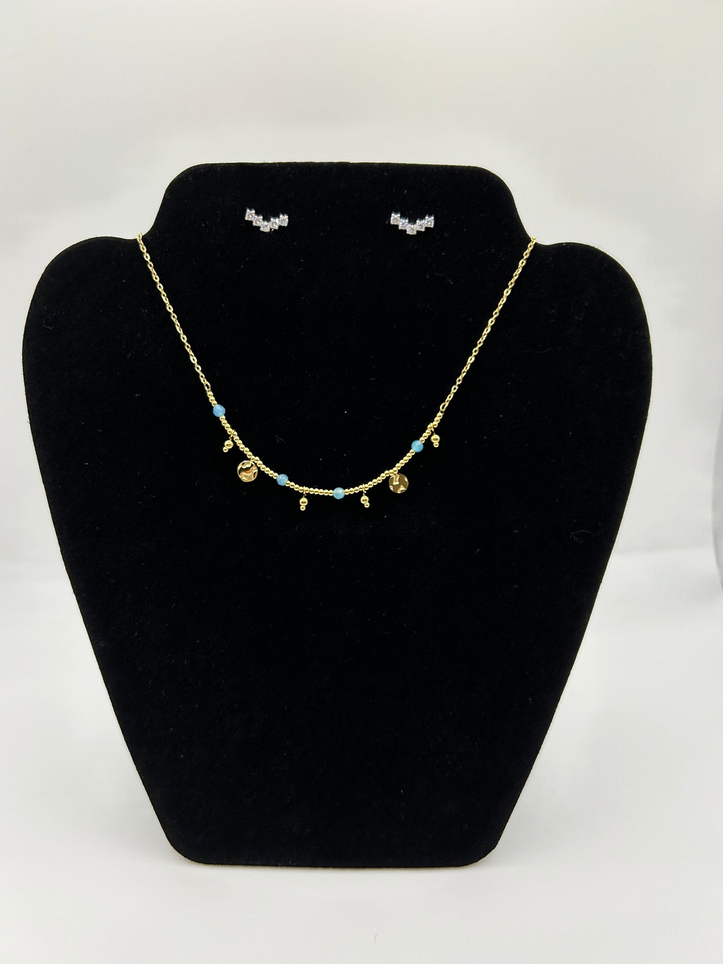 Aria blue pearl necklace