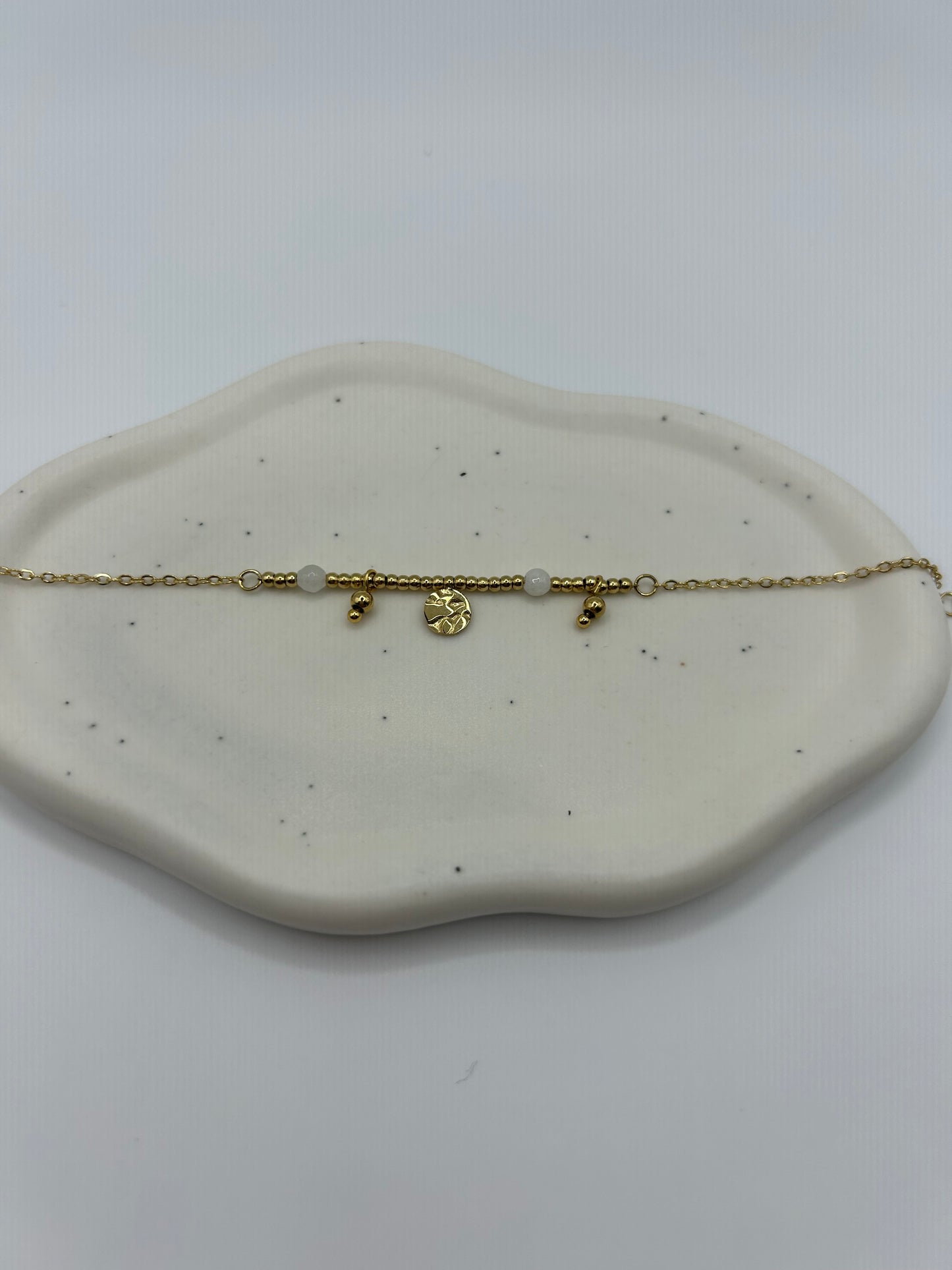 Aria White Pearl Bracelet